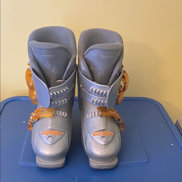 Head Other - Head Gray Ski Boots with Amber Buckles